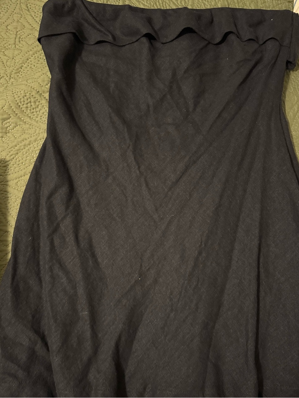Forever 21 Black Strapless Ruffle Neck Top